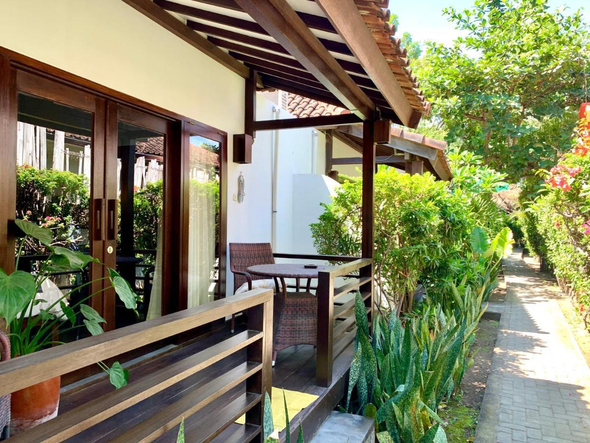 The Yoga Garden Hotel Gili Trawangan Exterior photo